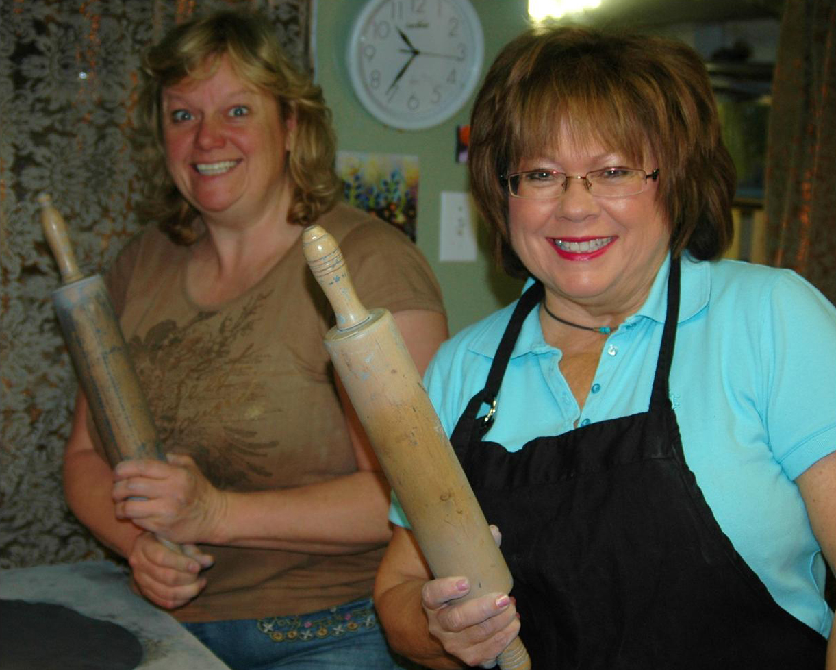 Pottery Girls